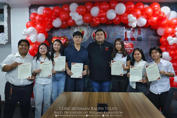 SPYO members receiving recognition certificates